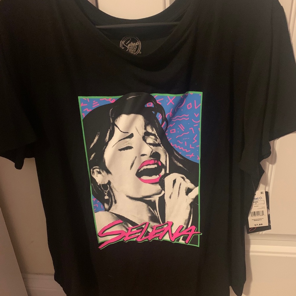 Selena top